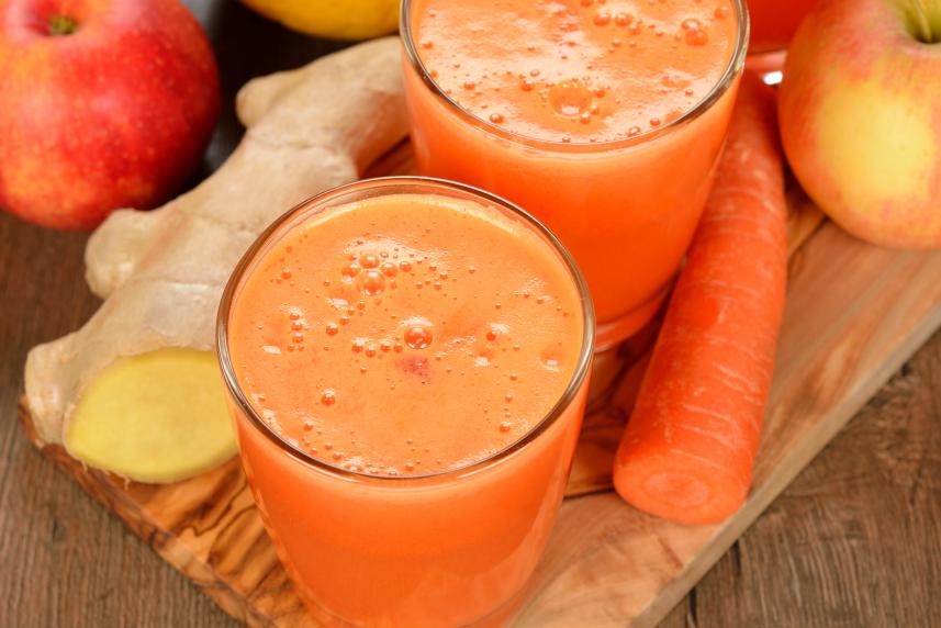 Carrot, ginger and apple smoothie